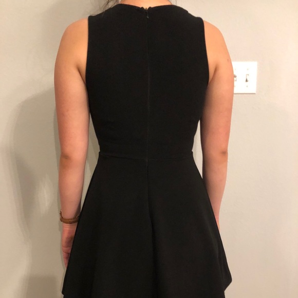 Black A-line dress with pearl neck detail medium - Picture 3 of 6